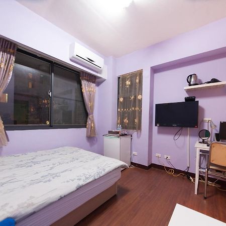 Feng Jia Homestay Тайджун Екстериор снимка