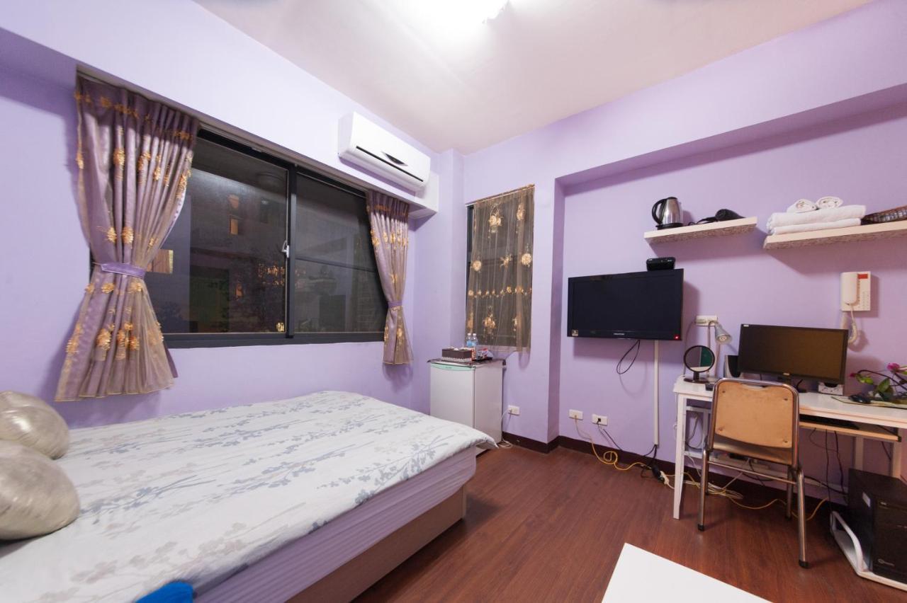 Feng Jia Homestay Тайджун Екстериор снимка